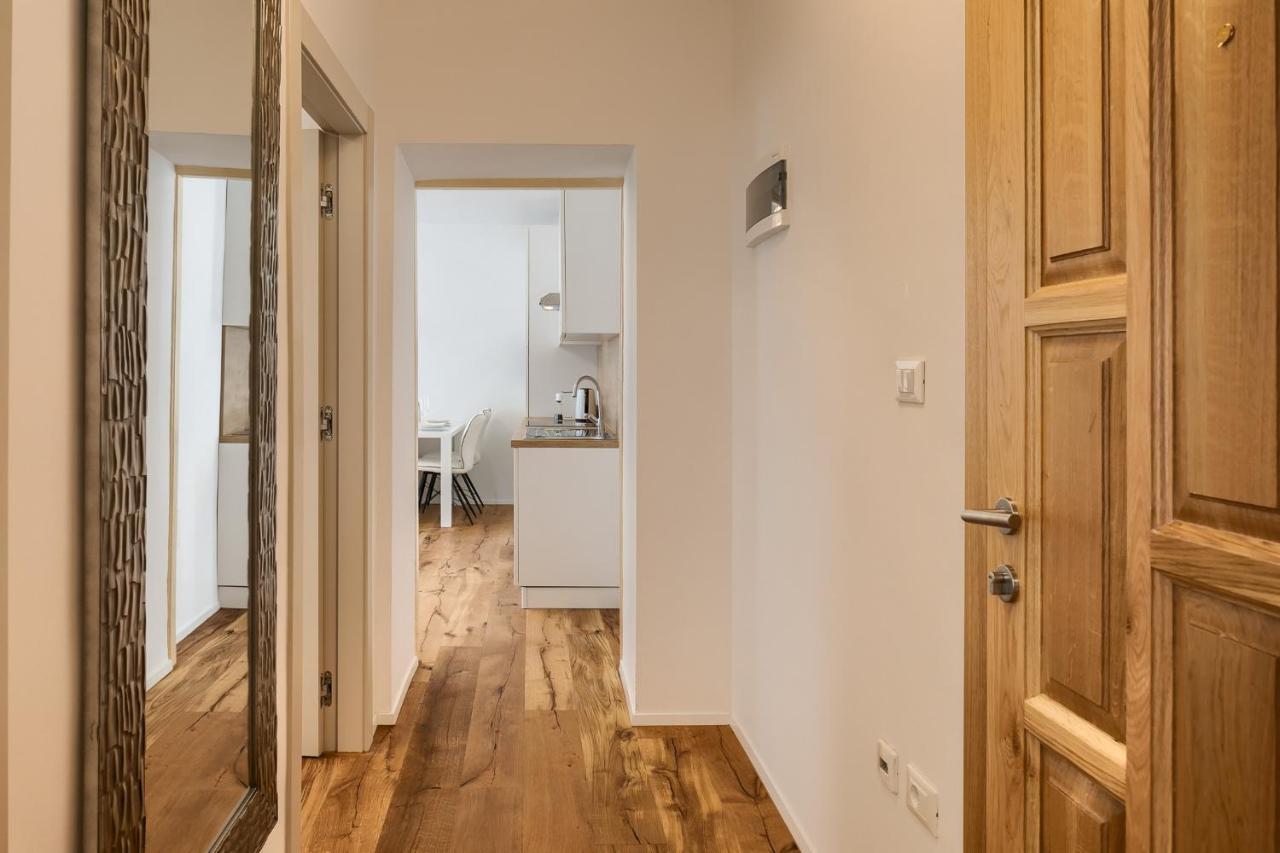 Deluxe Apartment Antonija Porec Esterno foto