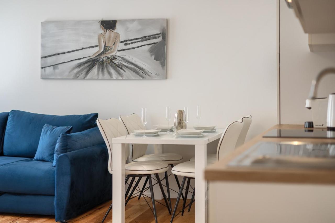 Deluxe Apartment Antonija Porec Esterno foto