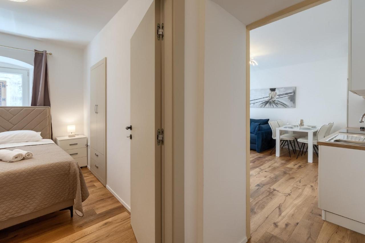 Deluxe Apartment Antonija Porec Esterno foto